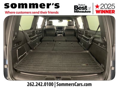 2023 Jeep Wagoneer Base