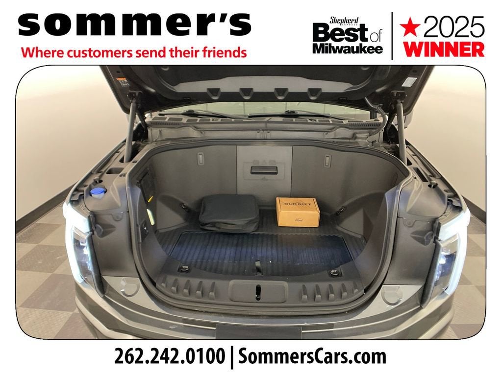 2023 Ford F-150 Lightning Pro