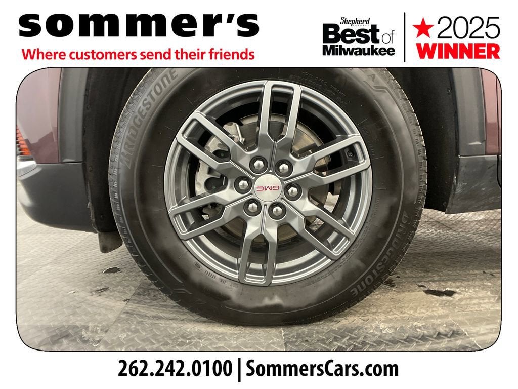 2025 GMC Acadia Elevation