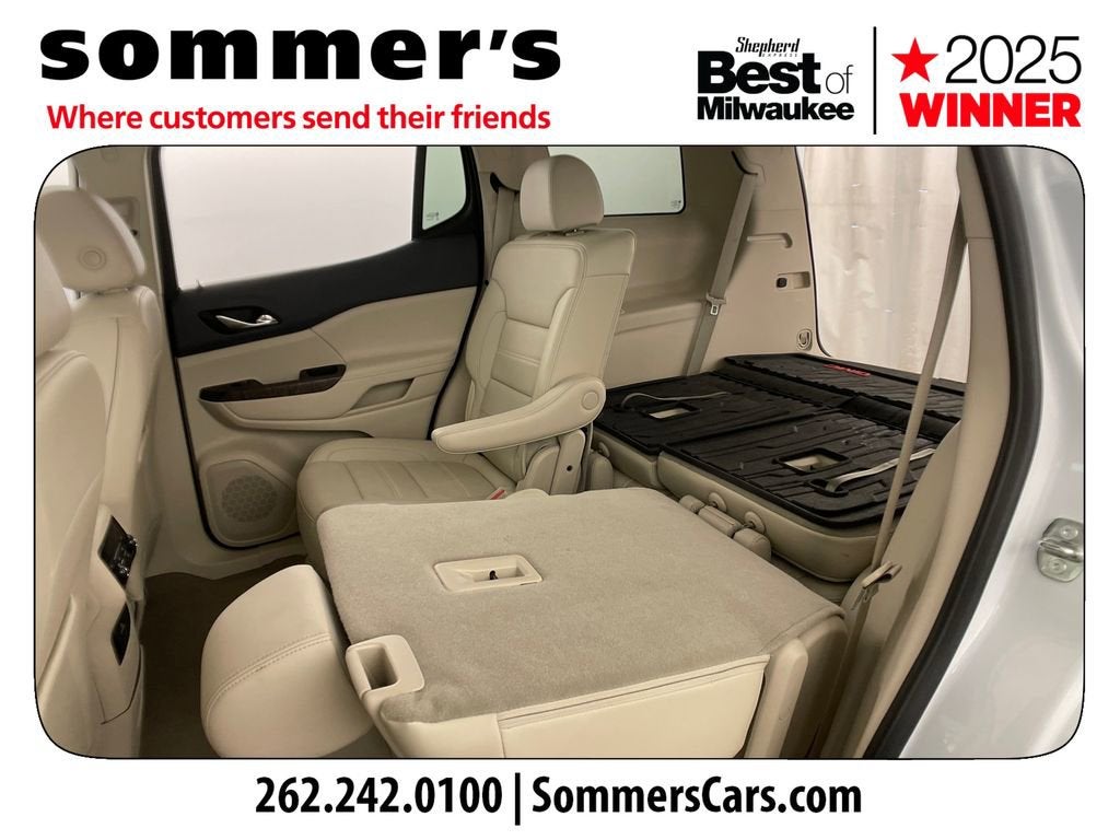 2023 GMC Acadia Denali