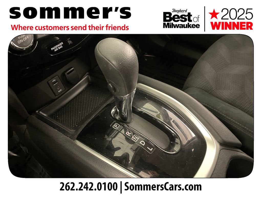 2016 Nissan Rogue SV