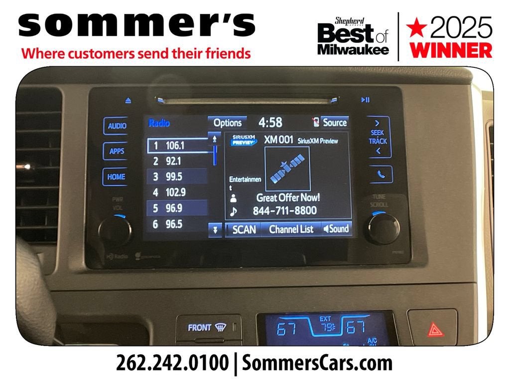 2015 Toyota Sienna LE AAS