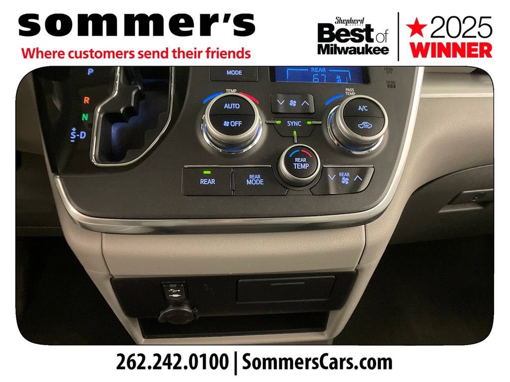 2015 Toyota Sienna LE AAS