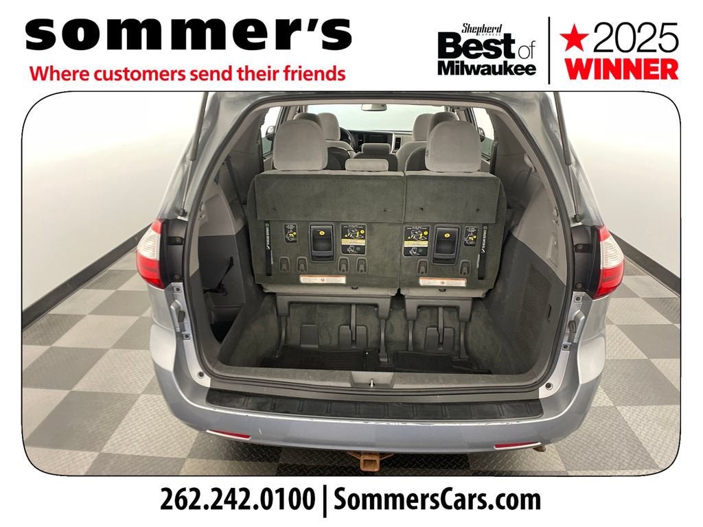 2015 Toyota Sienna LE AAS