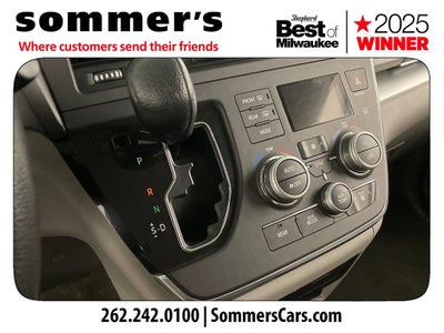 2015 Toyota Sienna LE AAS