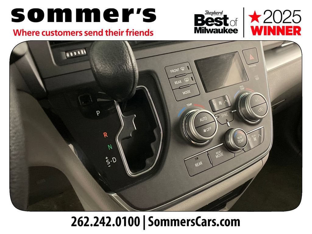2015 Toyota Sienna LE AAS