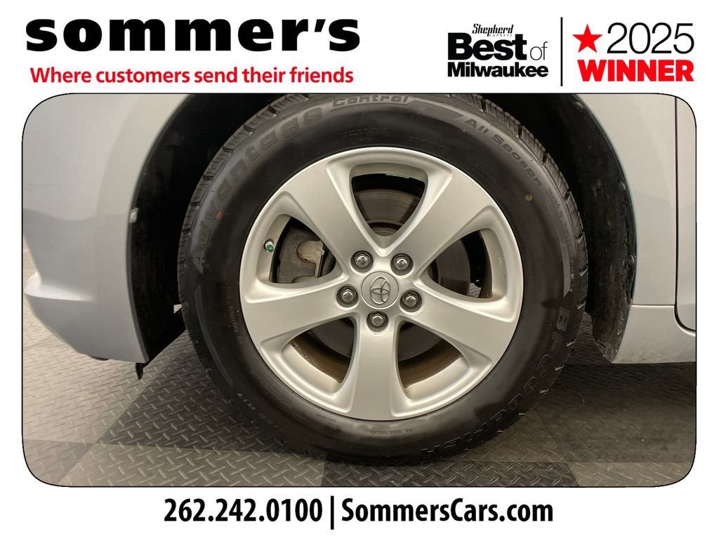 2015 Toyota Sienna LE AAS