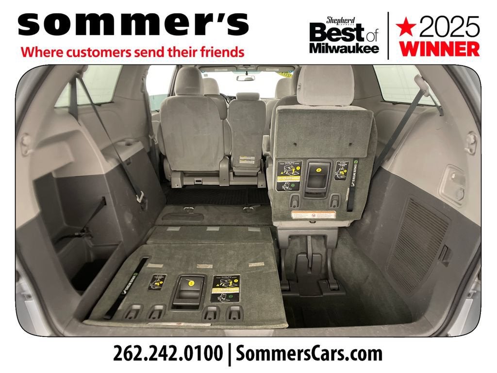 2015 Toyota Sienna LE AAS