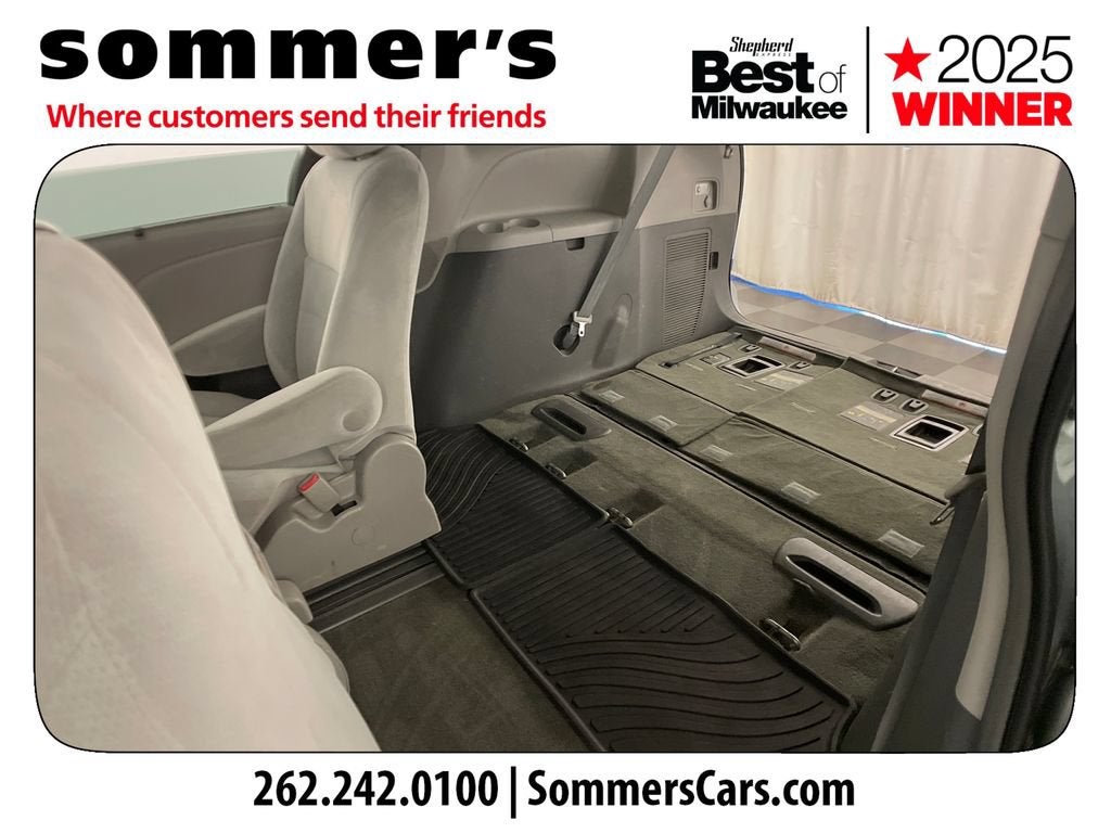 2015 Toyota Sienna LE AAS