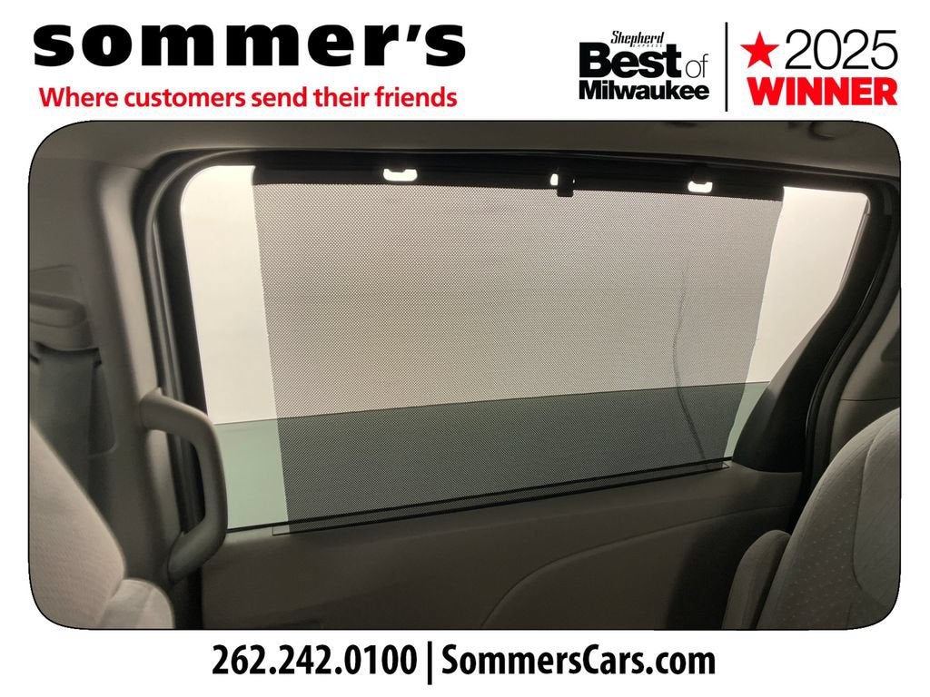 2015 Toyota Sienna LE AAS
