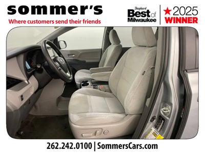2015 Toyota Sienna LE AAS