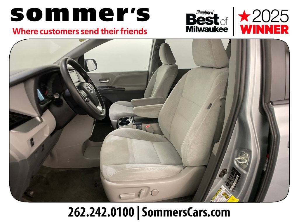 2015 Toyota Sienna LE AAS