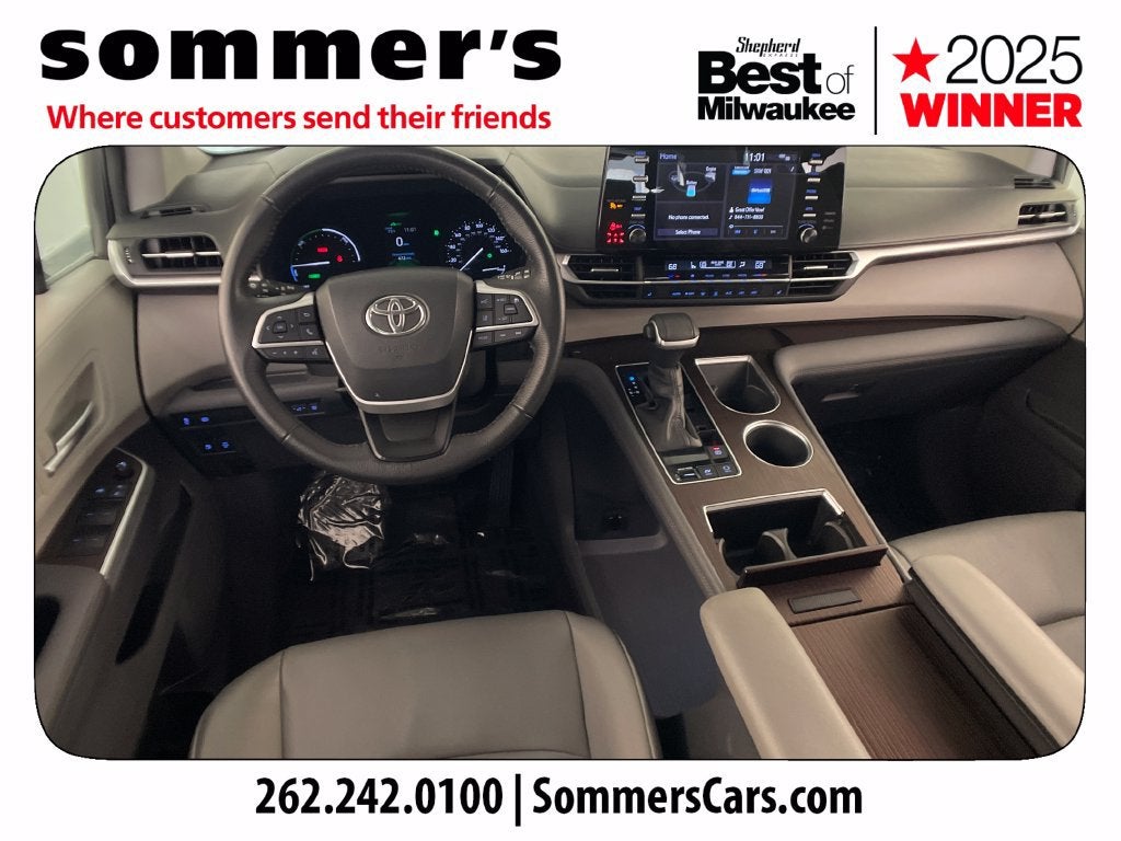 2022 Toyota Sienna XLE