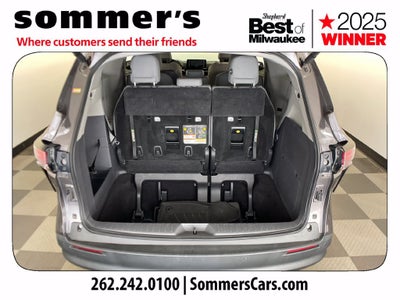 2022 Toyota Sienna XLE