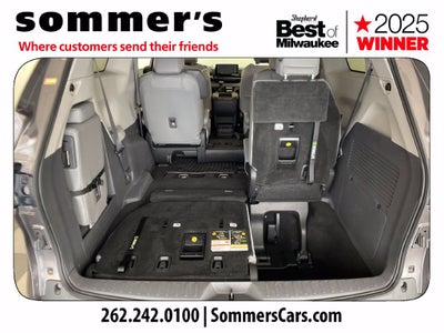 2022 Toyota Sienna XLE
