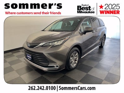 2022 Toyota Sienna XLE