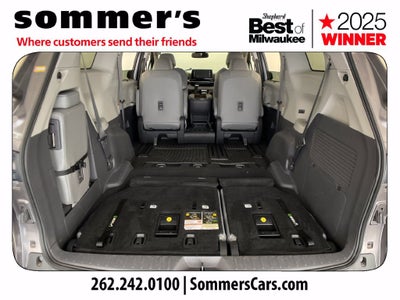 2022 Toyota Sienna XLE