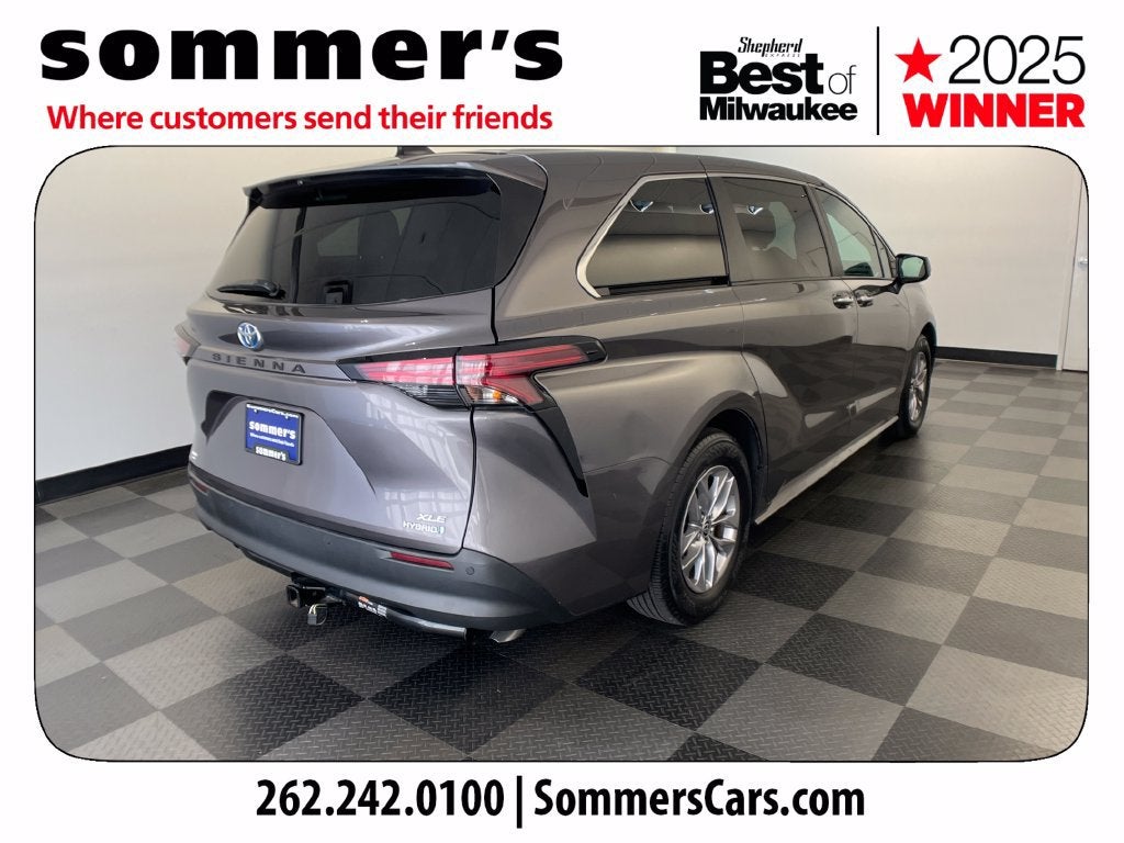 2022 Toyota Sienna XLE