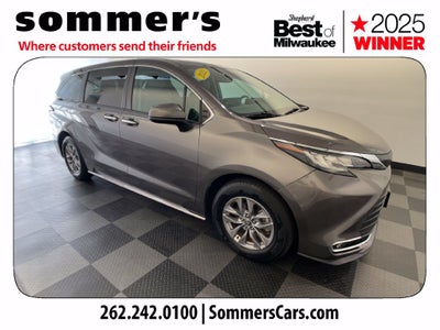 2022 Toyota Sienna XLE