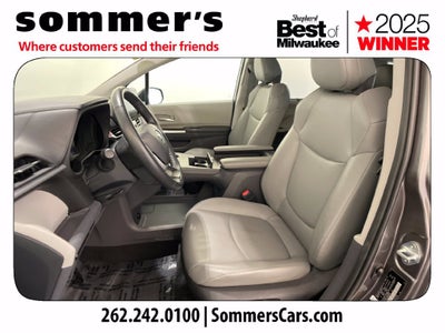 2022 Toyota Sienna XLE