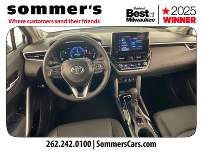 2025 Toyota Corolla Cross XLE