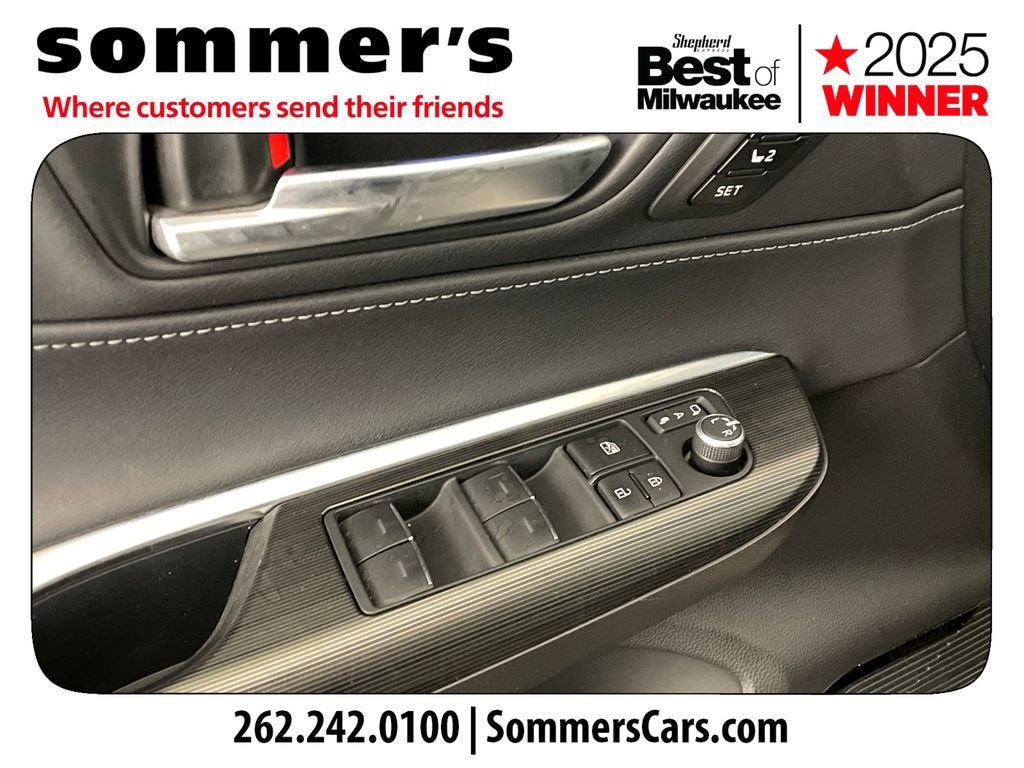 2022 Toyota Venza LE