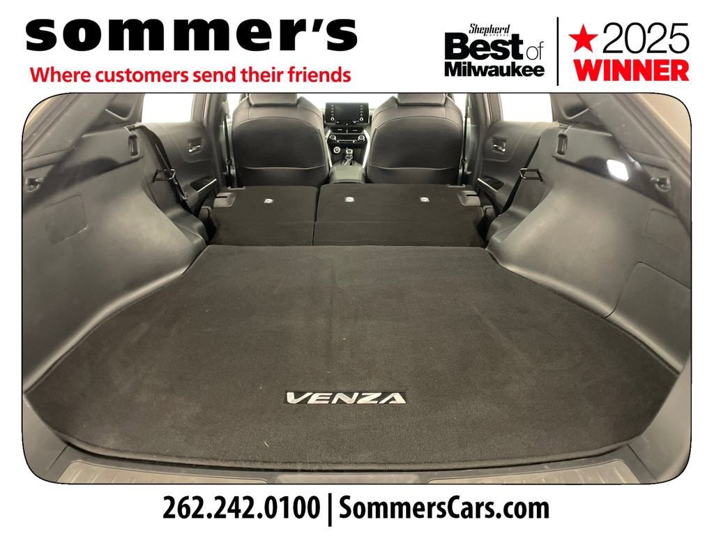 2022 Toyota Venza LE